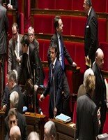 Face  la majorit, Valls arrive les mots vides