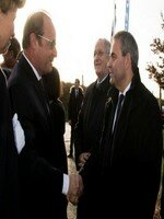 Rassembler  gauche et grignoter  droite: Hollande met le cap sur 2017 